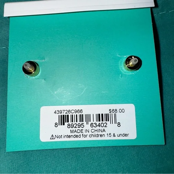 Kurt Geiger NWTB Eagle Head Crystal Encrusted & Gold Tone Post Earrings - Picture 4 of 10